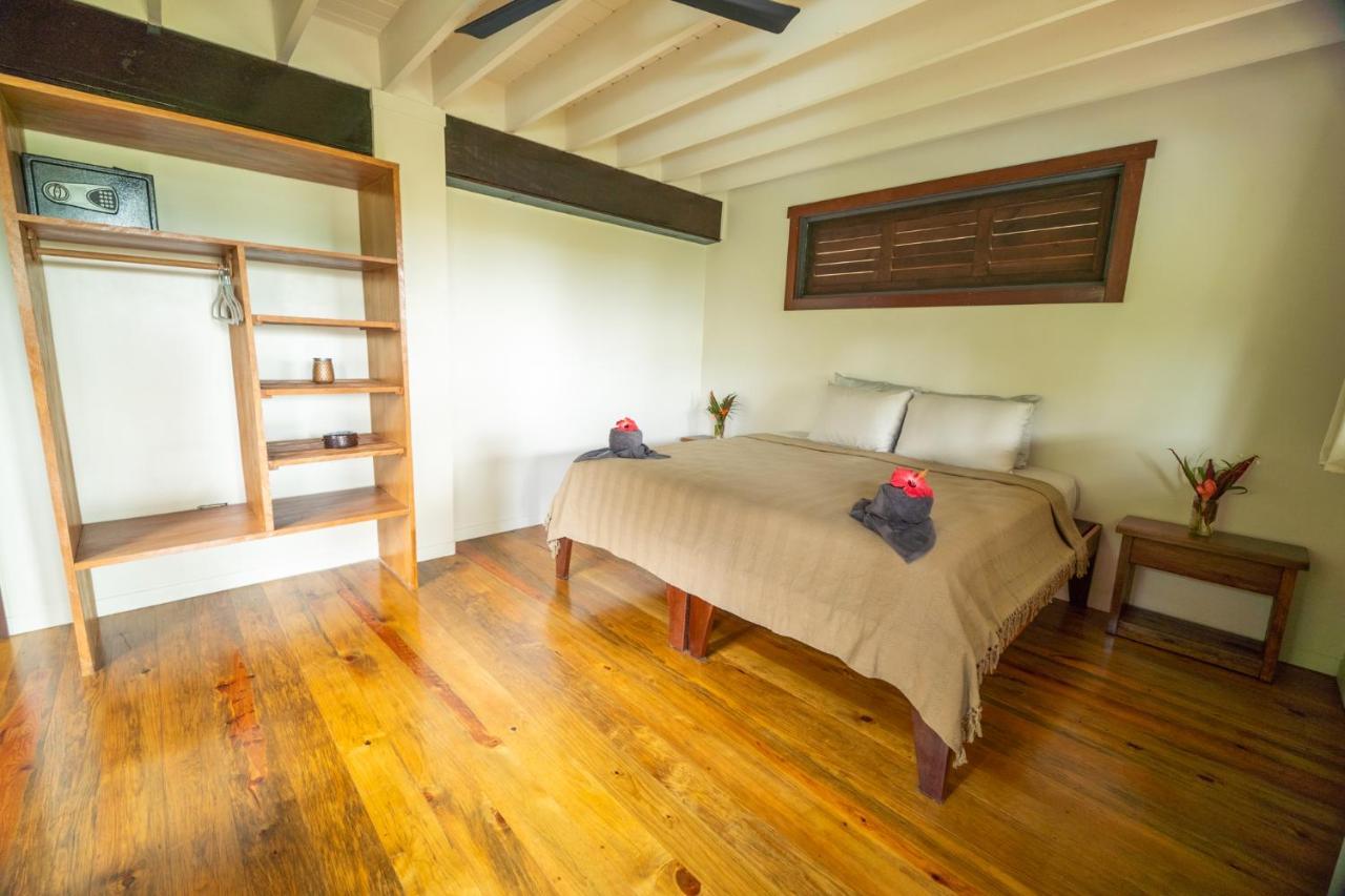 Roam Yoga & Wellness Lodge Bocas Town Ngoại thất bức ảnh