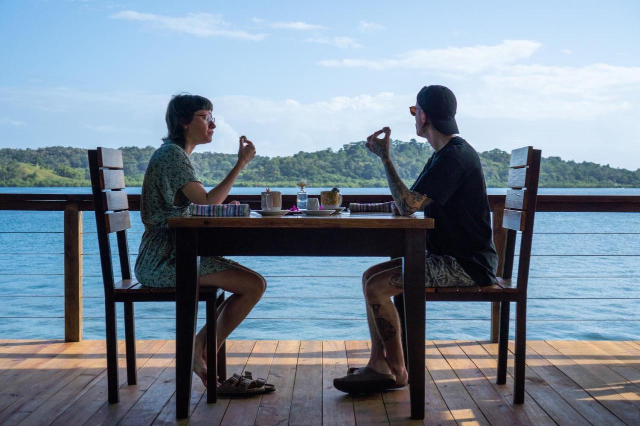 Roam Yoga & Wellness Lodge Bocas Town Ngoại thất bức ảnh