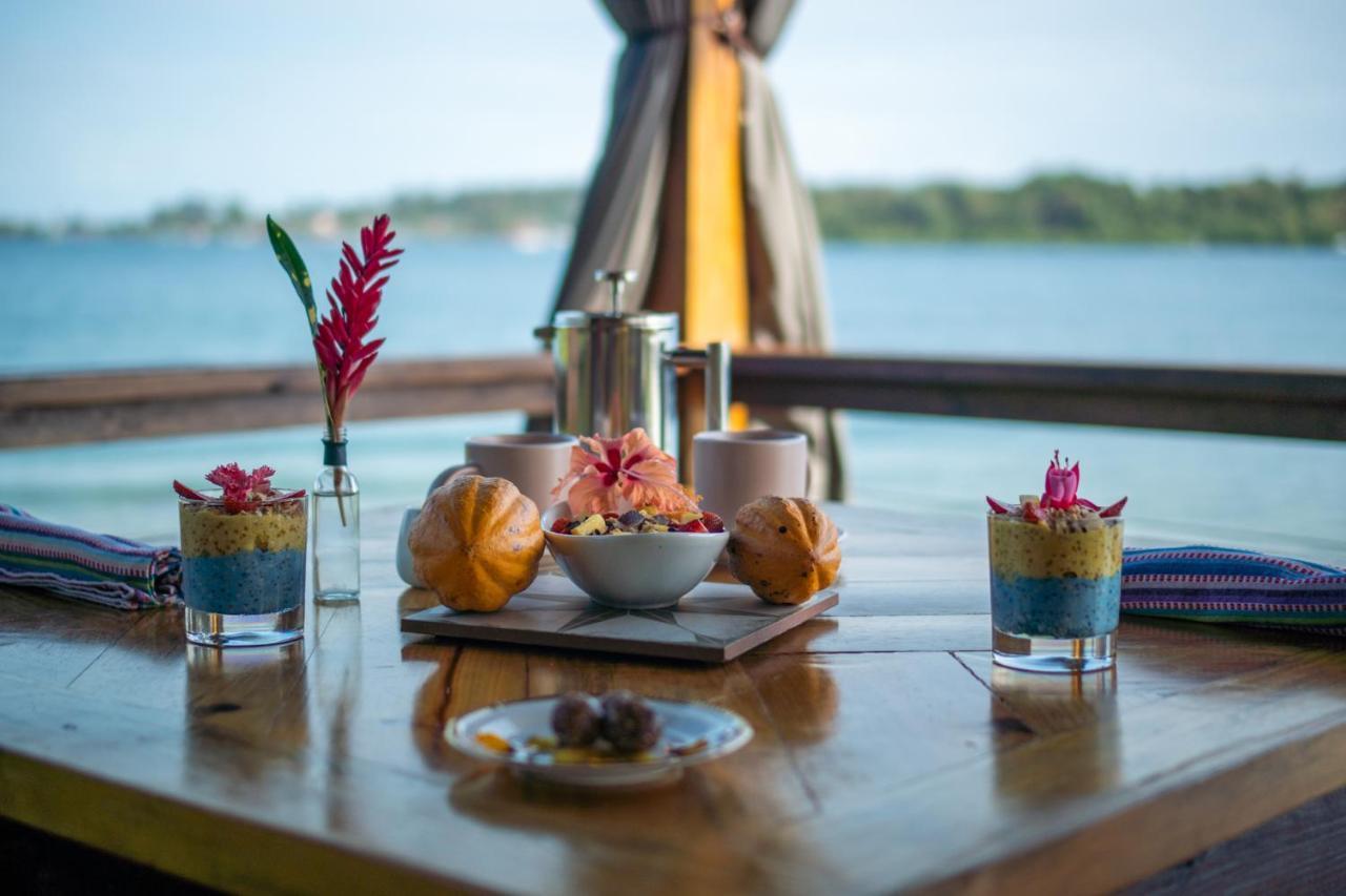 Roam Yoga & Wellness Lodge Bocas Town Ngoại thất bức ảnh