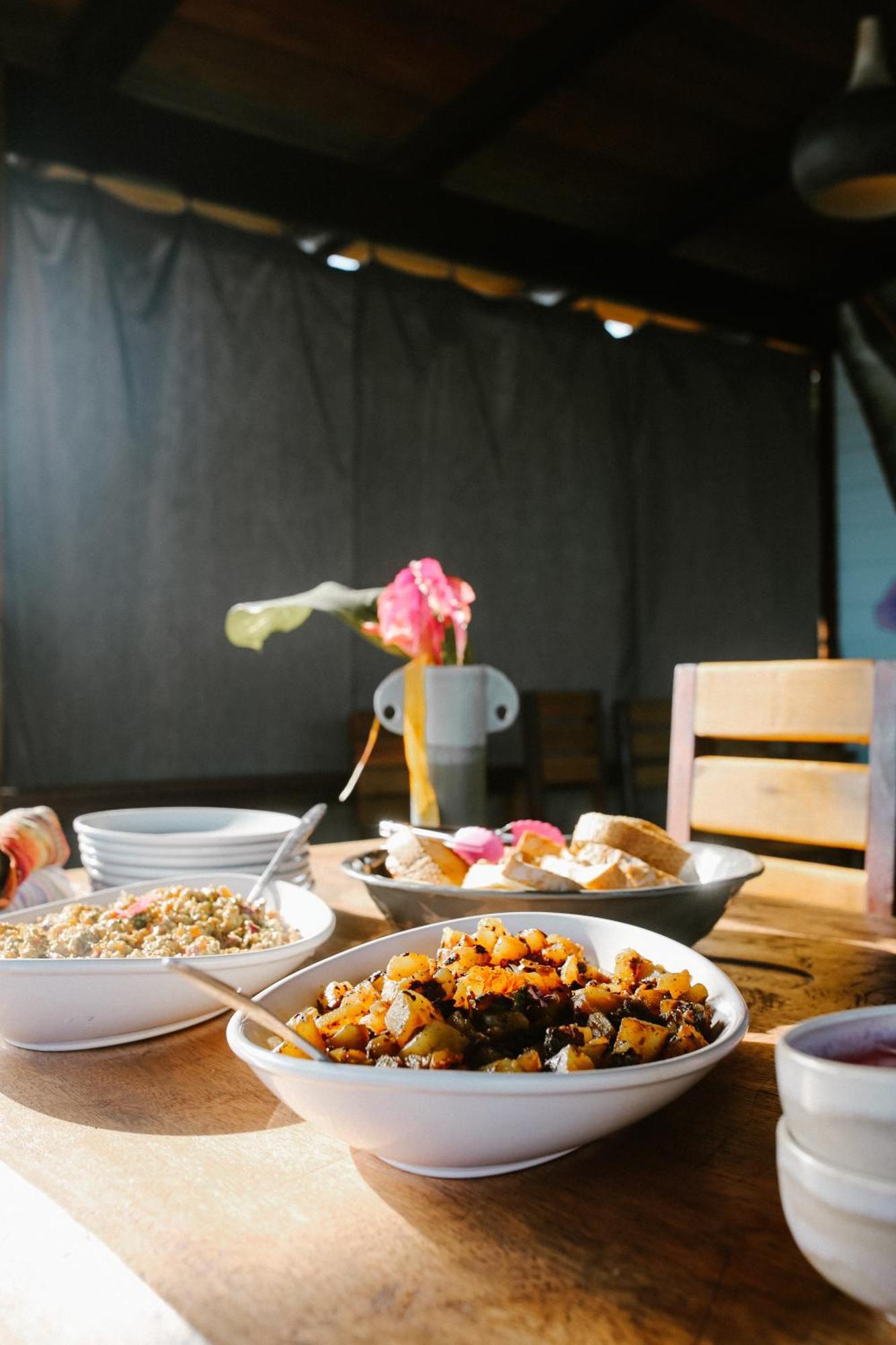 Roam Yoga & Wellness Lodge Bocas Town Ngoại thất bức ảnh
